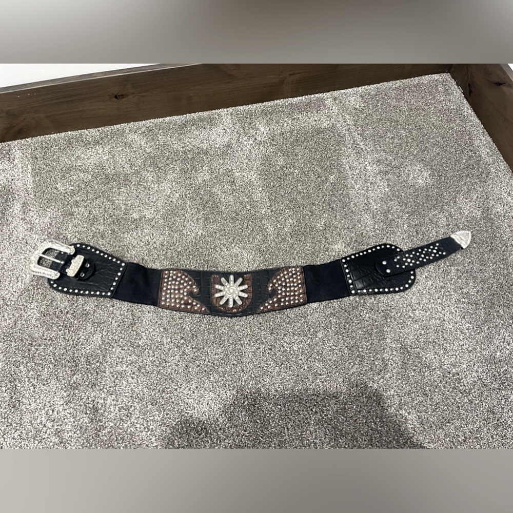 Stretchy Women’s Western Belt